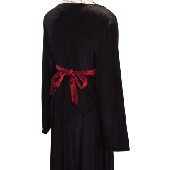 Northern Traditions 90s Folklore Holidays Red And Black Velvet Maxi Dress Medium - Picture 4 of 10